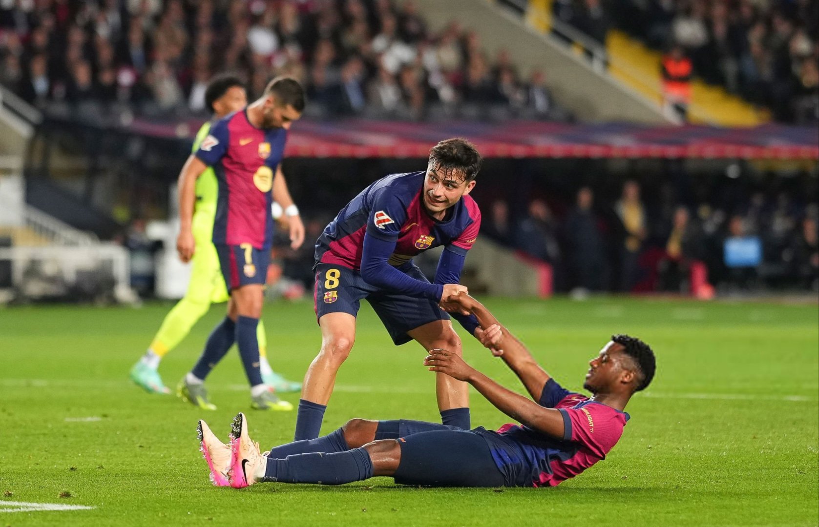 皇马横扫勒沃库森，奥亚尔萨瓦尔关键制胜